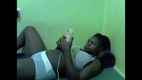 hot_girlly online show from January 8, 3:56 am