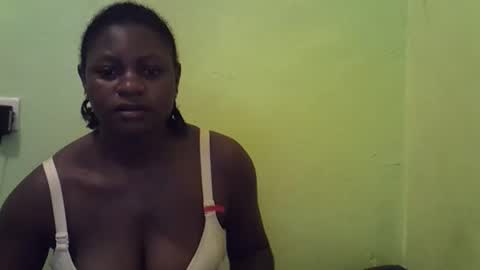 hot_girlly online show from November 9, 5:05 pm