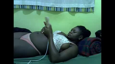 hot_girlly online show from March 8, 3:32 am