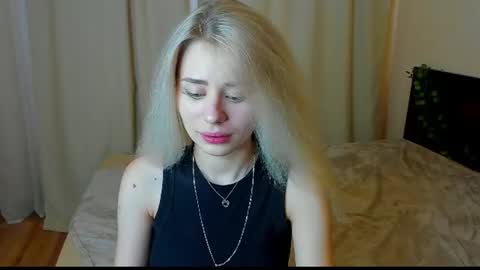 hot_kittie_hot online show from June 26, 8:20 am