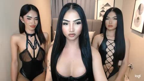hot_nikki69 online show from March 29, 8:21 pm