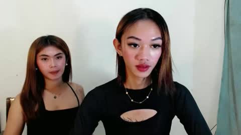 hot_petit69 online show from February 27, 11:47 am