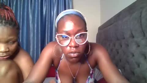 Hot petite online show from October 15, 7:26 pm