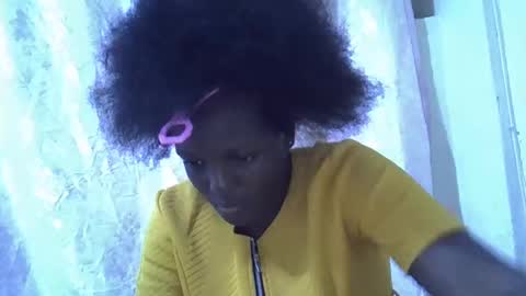 RAYLAH online show from March 22, 5:39 pm