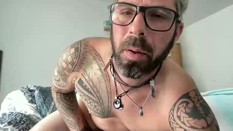 letmedoo2 online show from December 5, 9:41 am