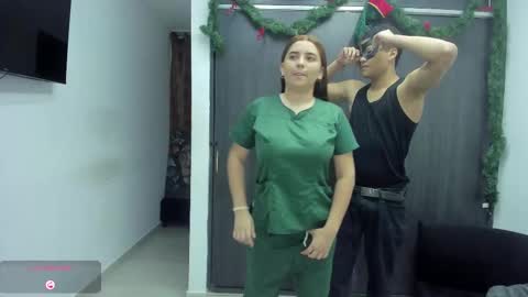 Vanesa Oliver and Andrew online show from December 19, 11:49 am