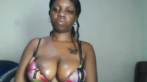 hot_sexxy_baby online show from June 7, 6:57 pm
