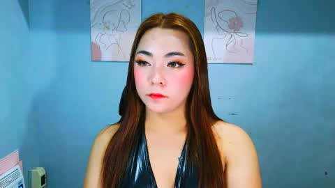 hot_xirene online show from June 5, 11:37 am