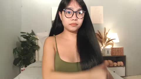 hotasian_gabby69 online show from June 22, 10:55 am