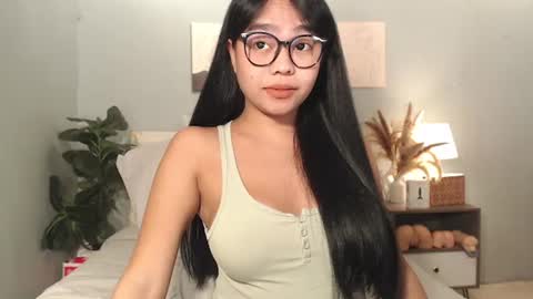 hotasian_gabby69 online show from June 27, 2:23 pm