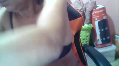 hotbetty_45 online show from January 3, 12:00 am