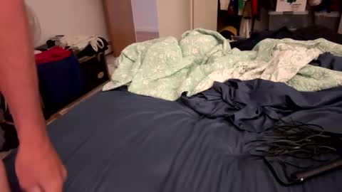 hotbuns69_ online show from July 1, 4:10 am