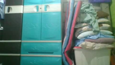 hotchicks4uxx online show from January 9, 1:11 am