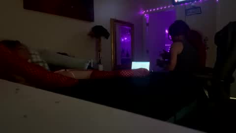 hotcouple1319 online show from October 8, 7:58 am