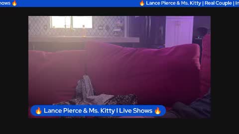 HotcoupleLiveNready online show from July 26, 11:46 pm