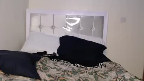 Hotcurvykeisha online show from January 19, 10:39 am