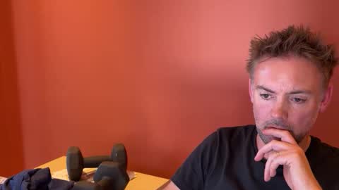 hotdaddy1982 online show from April 28, 5:50 pm