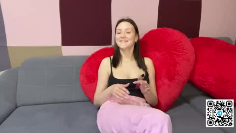 Max and Alina online show from May 2, 9:09 pm