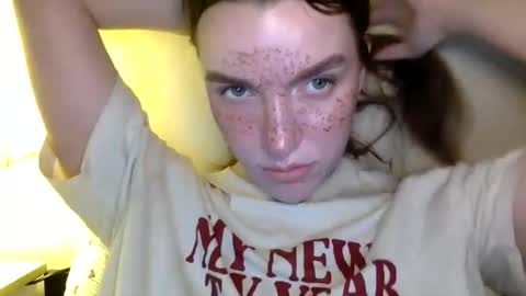 effy online show from March 5, 10:52 pm