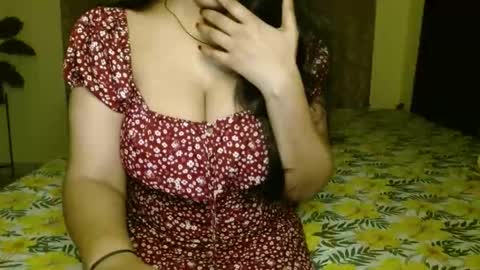 Eliza i dont show face in any show online show from November 17, 8:33 pm