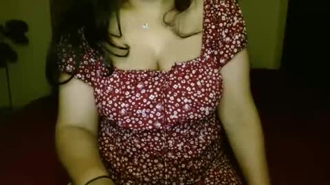 Eliza i dont show face in any show online show from November 25, 8:51 pm