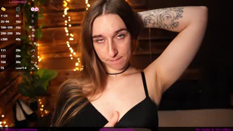 hotfrecklesgirl online show from November 8, 4:32 pm