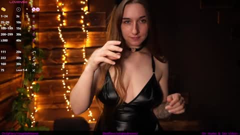 hotfrecklesgirl online show from October 31, 1:22 pm