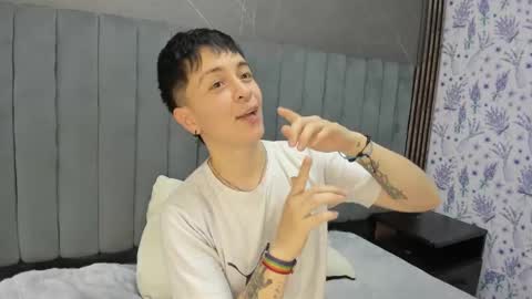 hannah online show from December 1, 3:26 am