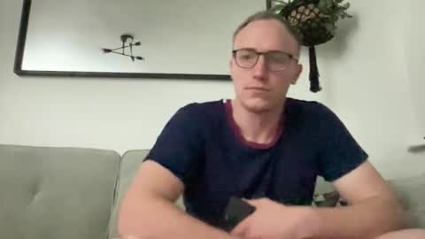 hotholby86 online show from September 23, 6:47 pm