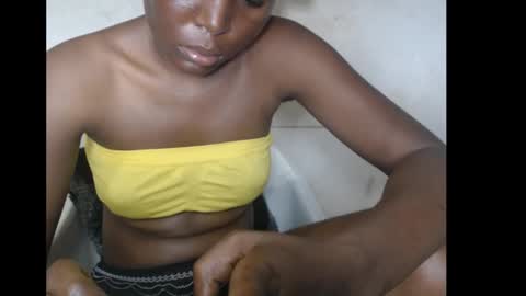 hotjessie0 online show from November 15, 7:32 am