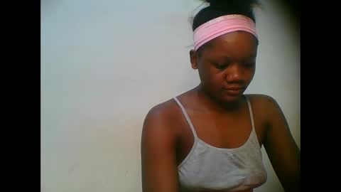 LOYCE online show from November 21, 7:12 pm