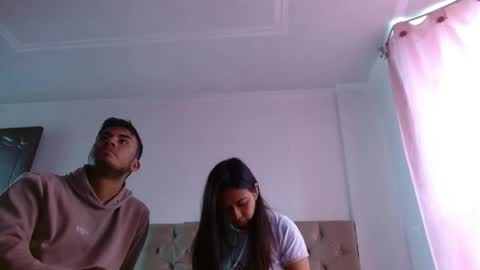 SG LoveCam online show from May 3, 9:10 pm