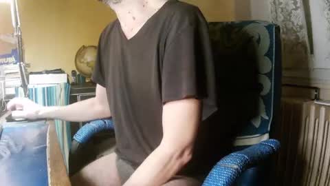 hotleopold online show from April 16, 9:50 pm