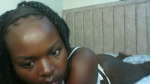 hotlina01 online show from February 14, 5:48 pm