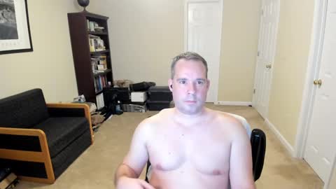hotmale4u692000 online show from January 14, 12:33 am