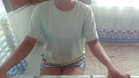 hotmeljean2002 online show from March 19, 8:31 am