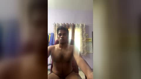 hottamilguy01 online show from January 19, 5:39 am