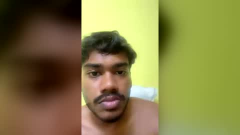 hottamilguy01 online show from June 29, 12:38 pm