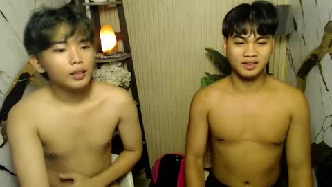hottestloues online show from May 12, 4:49 pm