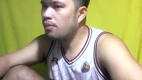 HottestPinoy32 online show from July 28, 12:01 pm