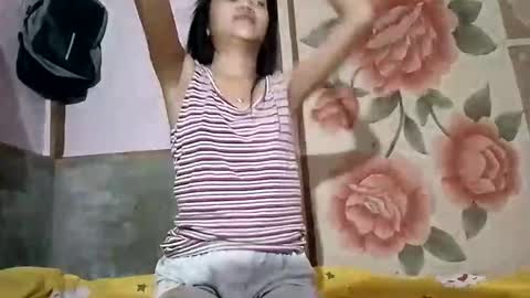 hottie_ptite online show from November 11, 10:39 am