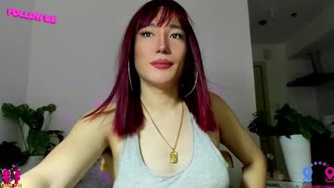 crishinahotty online show from February 19, 7:17 am