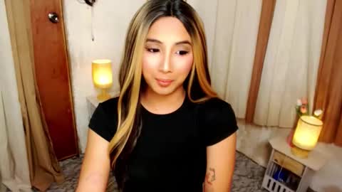 Snapshot of hugeasiancockandrea chatting on October 20, 2:22 pm drea online show from October 20, 2:22 pm