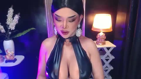 Christine online show from April 29, 6:46 pm