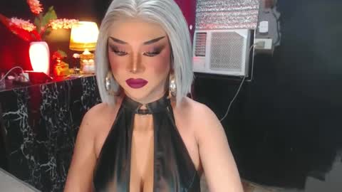 Christine online show from June 22, 3:47 am