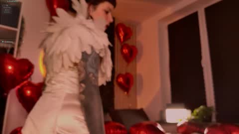 Mika online show from February 14, 7:27 pm