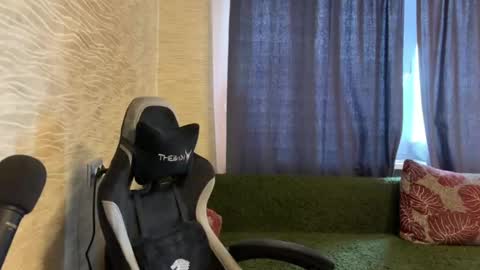 Hugo online show from April 25, 1:52 pm
