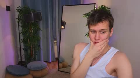 Hunter steele online show from October 19, 4:11 pm