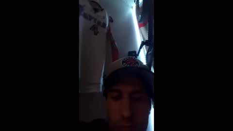 hungholden online show from February 16, 2:32 am