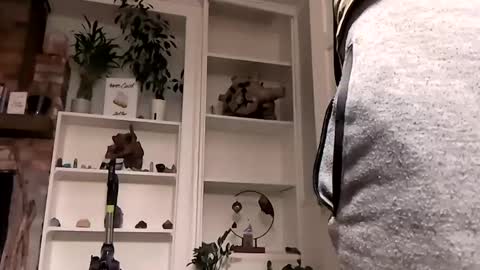 hungitalian40 online show from November 16, 8:27 am